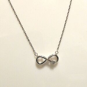 925 Sterling Silver Diamond Accent Infinity Pendant Necklace Priced To Sale